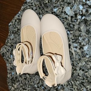 Girls Size 1 Nude Ballet w/Rhinestones & Bow